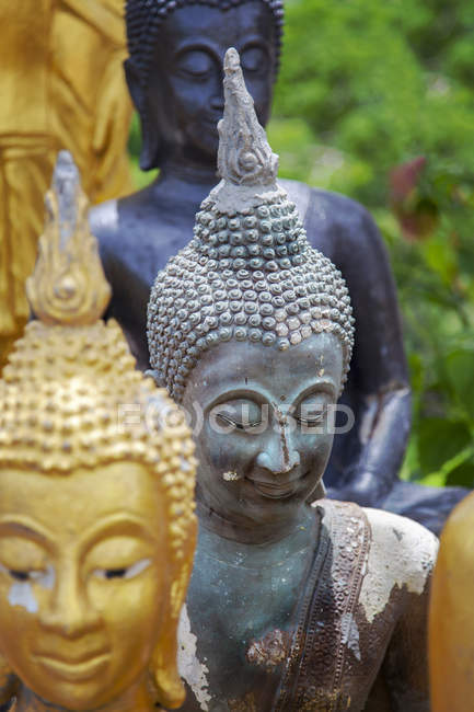 Colorful Buddha Statues — Stock Photo