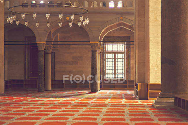 Warm mosque interior — Stock Photo