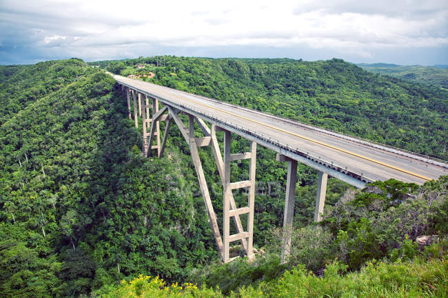 Puente - foto de stock