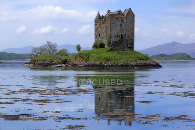 Castello stalker loch linnhe scotland — Foto stock