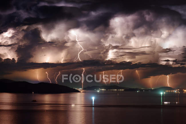 Dramatic stormy sky and lightning over Nha Trang Bay, Vietnam — Stock Photo