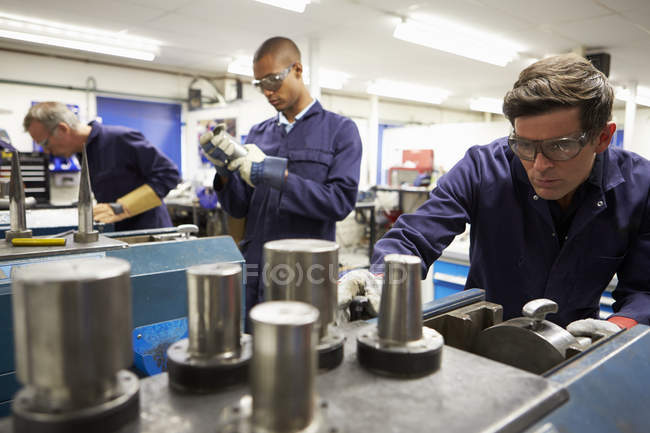 Taller de ingeniería - foto de stock