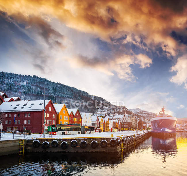 Bryggen street in the bay in Bergen, Norway — Stock Photo