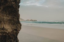 Песчаный пляж в Южной Африке — стоковое фото