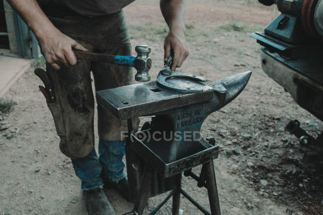 Scène réelle de processus de fer à cheval — Photo de stock