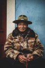 Local Tibetan-Khampa park ranger — Stock Photo