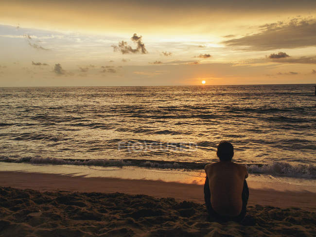 Pôr do sol sobre o Oceano Pacífico — Fotografia de Stock