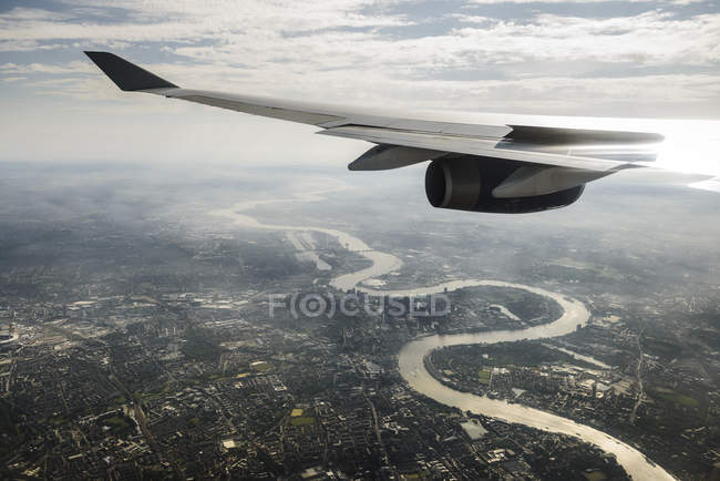 Река Темза и центр Лондона — стоковое фото