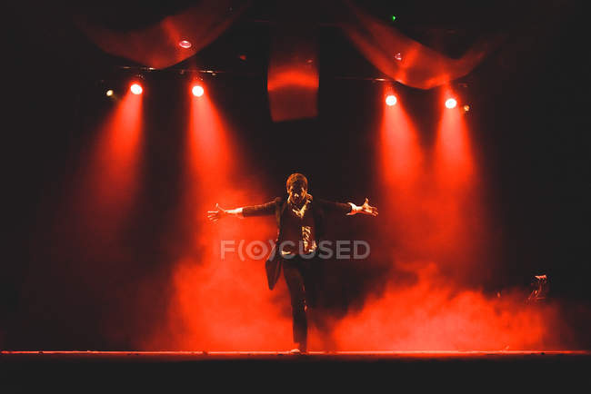 Male dancer during performance — Stock Photo