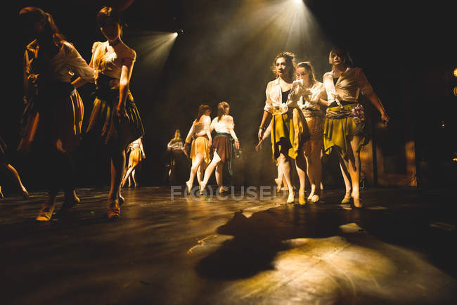 Performance on stage in university of Edinburgh — Stock Photo