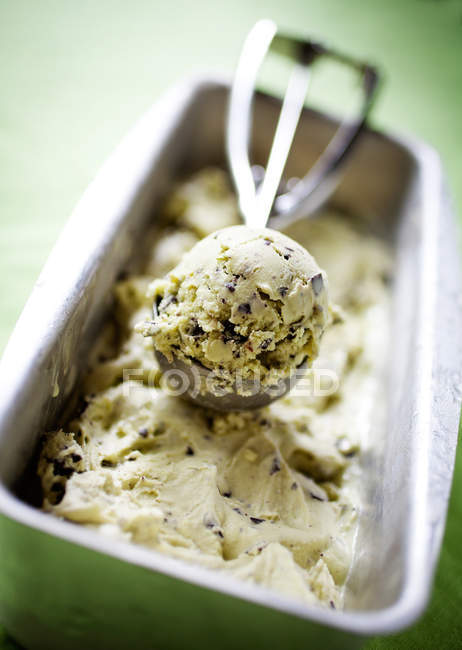 Chocolate chip mint ice cream — Stock Photo