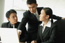 Business people having discussion — Stock Photo