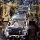 Peças de trabalho de carros em linha automatizada — Fotografia de Stock