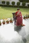 Mulher em sari tricô — Fotografia de Stock
