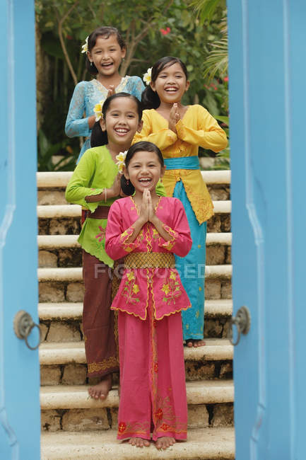 Smiling balinese girls — Stock Photo