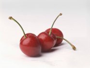 Fresh cherries with stalks — Stock Photo