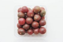 Tomates cherry negros - foto de stock