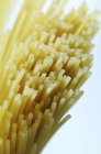 Бульйон сушених спагеті — стокове фото