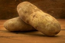 Сира мита солодка картопля — стокове фото