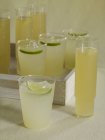 Lemonade maison aux limes — Photo de stock