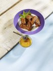 Gegrillte Chicken Wings mit Dip — Stockfoto