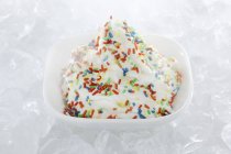 Helado de yogur - foto de stock