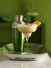 Martini congelati in un bicchiere con zucchero — Foto stock