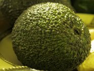 Frische reife Avocado — Stockfoto