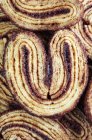 Primo piano vista di forno tradizionale Palmiers in mucchio — Foto stock