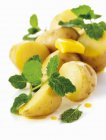 Boiled potatoes with butter — Stock Photo