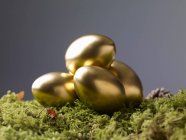 Golden Easter eggs — Stock Photo