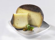 Pecorino Fiore Sardo cheese — стокове фото