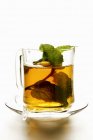 Tè alla menta piperita con menta — Foto stock