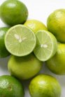 Citrons verts frais — Photo de stock