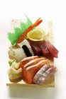 Sashimi con salmón y atún - foto de stock