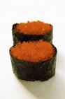 Gunkan-sushi with tobiko — Stock Photo
