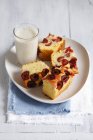 Yeast cake with plums — Stock Photo
