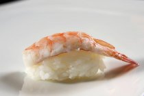 Nigiri sushi with prawns — Stock Photo