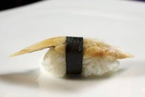 Nigiri sushi with fish — Stock Photo