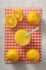 Verre de jus d'orange — Photo de stock