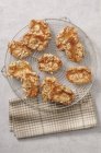 Мигдальне печиво на стійці дроту — стокове фото