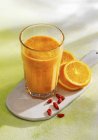 Smoothie with oranges and goji berries — Stock Photo