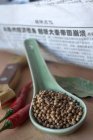 Semillas de cilantro chino - foto de stock