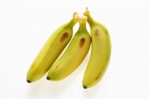 Mini-plátanos maduros frescos - foto de stock