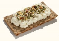 Crispbread with cottage cheese — Stock Photo