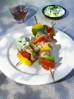 Tuna and pepper kebabs — Stock Photo