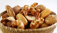 Basket of assorted baked goods — Stock Photo