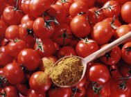 Vine ripe tomatoes — Stock Photo
