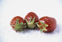 Fragole fresche mature — Foto stock