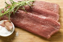 Veal escalopes with salt — Stock Photo